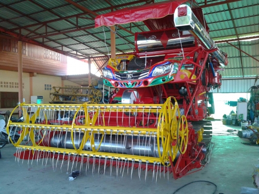 ขายรถเกี่ยวเกษตรพัฒนา รุ่นจ้าวช้างไวไฟ