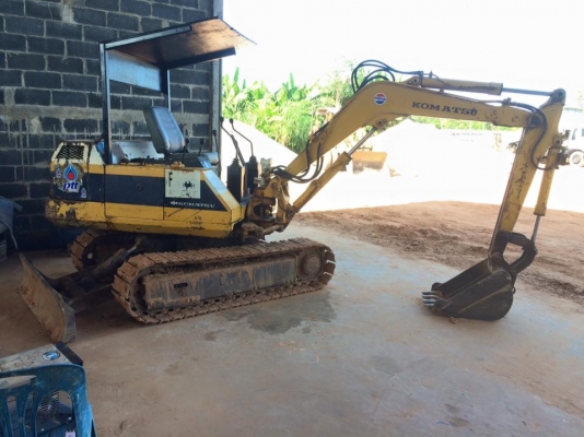 ขาย Komatsu Pc20-5 สภาพพร้อมใช้เลยครับ ขาย Komatsu Pc20-5 สภาพพร้อมใช้เลยครับ