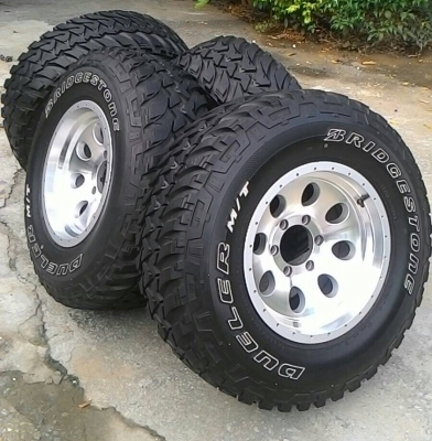 ขาย ยางMud 265/75/16 พร้อมล้อสวยๆ ขาย ยางMud 265/75/16 พร้อมล้อสวยๆ