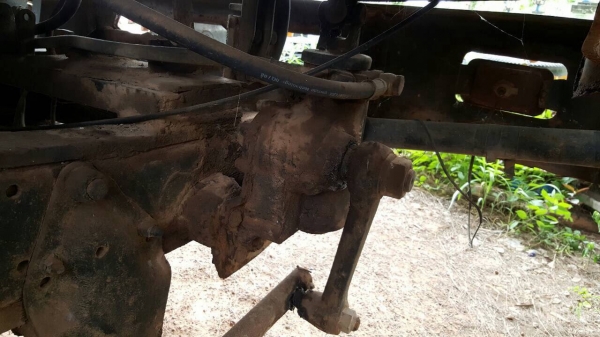 ขายรถโม่ปูน 5 คิว 10 ล้อ 2 เพลา NISSAN เครื่อง PE6-T 290 แรงม้า คัสซีสวยตลอดเส้น เบรคลมดัน วางหัว F18 รถใช้งานได้ปกติครับ ทะเบียนพร้อมโอน