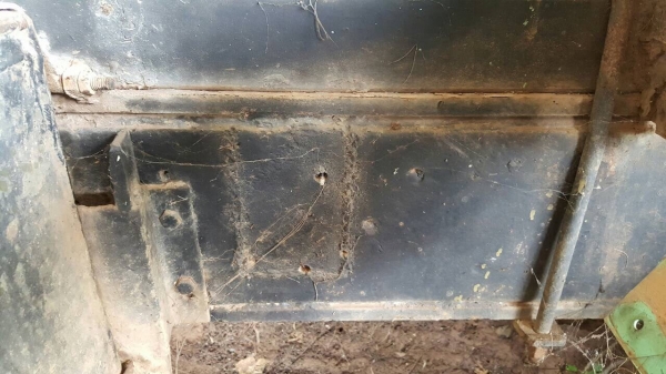 ขายรถโม่ปูน 5 คิว 10 ล้อ 2 เพลา NISSAN เครื่อง PE6-T 290 แรงม้า คัสซีสวยตลอดเส้น เบรคลมดัน วางหัว F18 รถใช้งานได้ปกติครับ ทะเบียนพร้อมโอน