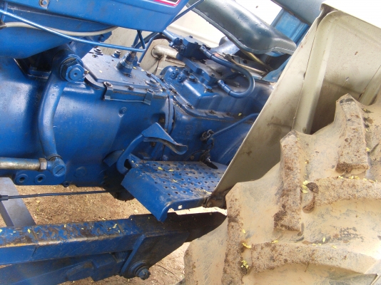 ขายฟอร์ดเสื้อลายชักขวา ทา้ยใหญ่ หน้าc หลังc ขายฟอร์ดเสื้อลายชักขวา ทา้ยใหญ่ หน้าc หลังc