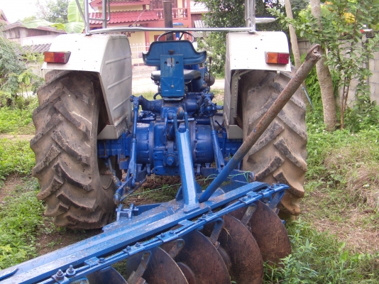 ขายฟอร์ดเสื้อลายชักขวา ทา้ยใหญ่ หน้าc หลังc ขายฟอร์ดเสื้อลายชักขวา ทา้ยใหญ่ หน้าc หลังc