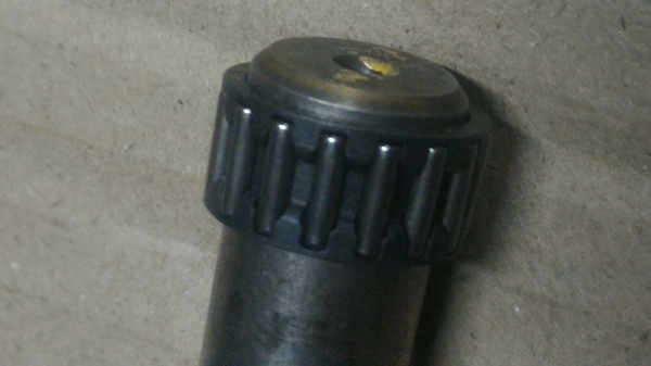 ตลับลูกปืนแบบทรงกระบอกใช้กับเพลาขนาด 16 มม.และรูที่สวม 20 มม. เรียงตามแนวแกนของใหม่ (มี 60 ตัว)