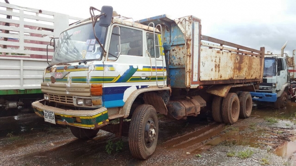 ขาย 10 ล้อ 2 เพลาดั้ม HINO KT725 วางหัว F18 เครื่อง+เกียร์ HO7C 180 แรงม้า คัสซีสวยตลอดเส้น เบรคทิฟฟี่ สโลว์กลาง พวงมาลัยพาวเวอร์ ทะเบียนพร้อมโอนครับ