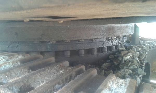 ขายรถแบคโฮ CAT 330 V2 ราคา 1200000