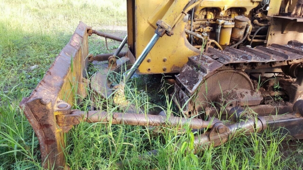 ขายแทรคเตอร์ KOMATSU D60A-6 สภาพสวยเต็มพร้อมใช้ เอกสารสัญญาซื้อขาย เครื่องแน่น โซ่+แทรคสวย ราคาต่อรองได้หน่อยครับ