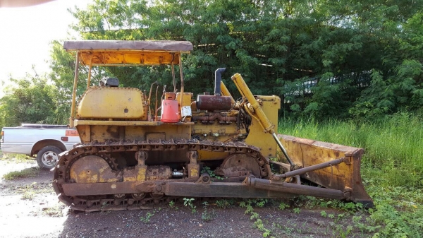 ขายแทรคเตอร์ KOMATSU D60A-6 สภาพสวยเต็มพร้อมใช้ เอกสารสัญญาซื้อขาย เครื่องแน่น โซ่+แทรคสวย ราคาต่อรองได้หน่อยครับ