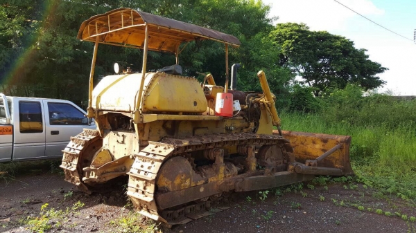 ขายแทรคเตอร์ KOMATSU D60A-6 สภาพสวยเต็มพร้อมใช้ เอกสารสัญญาซื้อขาย เครื่องแน่น โซ่+แทรคสวย ราคาต่อรองได้หน่อยครับ