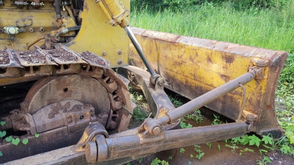 ขายแทรคเตอร์ KOMATSU D60A-6 สภาพสวยเต็มพร้อมใช้ เอกสารสัญญาซื้อขาย เครื่องแน่น โซ่+แทรคสวย ราคาต่อรองได้หน่อยครับ