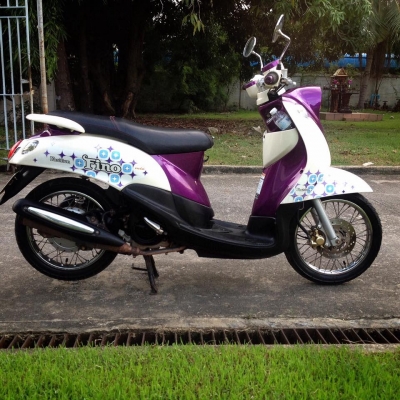 Fino เกย์แยก สีขาว ม่วง รถบ้านเดิมเดิม 16900 สภาพพร้อมใช่งาน