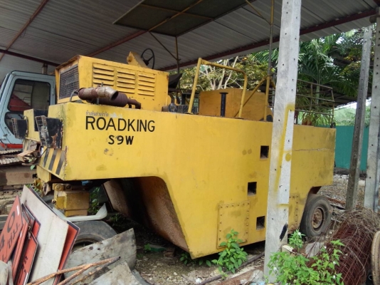 ขายรถบดล้อยาง 11 ล้อ ROADKING เครื่อง ฟอร์ด ราคา 100000