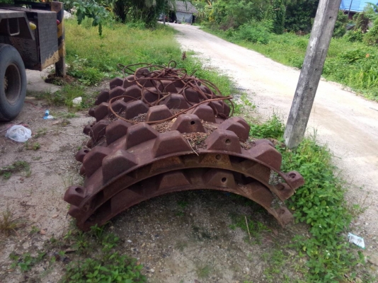 ขายเปลือกหนามรถบด ใช้งานครั้งเดียว ราคา 65000