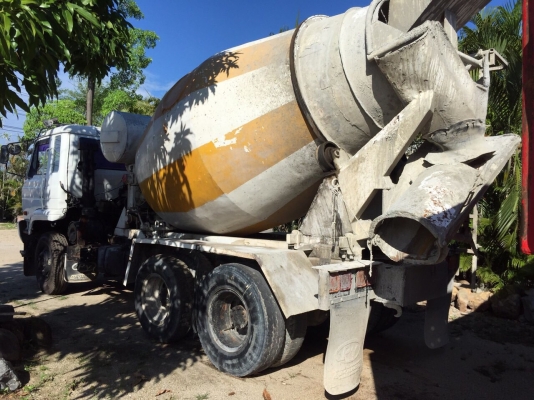 10ล้อโม่ปูน230แรง CWM430H-03806 เครื่องเดิม PE6-183347 รถสภาพดีพร้อมใช้...เล่มพร้อม