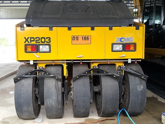 ขายรถบดล้อยาง 9 ล้อ ใช้น้อย สภาพ 160 ชม ยี่ห้อ XCMG
