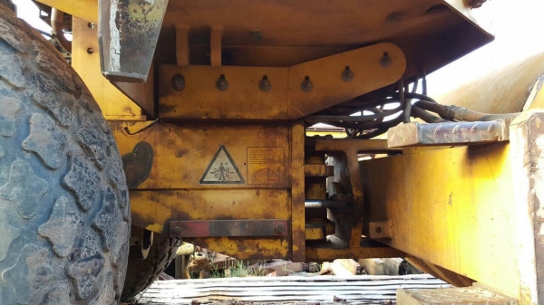 ขายรถบด VIBROMAX W1102D 4X4 เอกสารเล่มทะเบียนพร้อม สภาพพร้อมใช้งาน ขายรถบด VIBROMAX W1102D 4X4 เอกสารเล่มทะเบียนพร้อม สภาพพร้อมใช้งาน