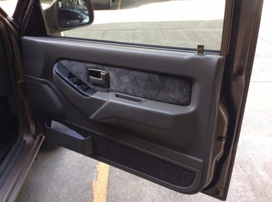 ขายรถ อีซูซุ ดราก้อนอาย 4ประตู 3.0 SLX ปี02 เครื่อง. 3.0 เทอร์โบ เกียร์ธรรมดา เพาเวอร์ กระจกไฟฟ้าทั้งคัน ภายในสวยเบาะเดิมๆสวยสะอาด ไฟฟ้าใช้ได้หมด แอร์หนาวมาก ตัวถังสียังเงา แม็ก15" เครื่องแน่น ช่วงล่างดี รถขับดีครับ ใช้งานอยู่ทุกวัน รถพร้อมใช้ครับ ขา ขายรถ อีซูซุ ดราก้อนอาย 4ประตู 3.0 SLX ปี02 เครื่อง. 3.0 เทอร์โบ เกียร์ธรรมดา เพาเวอร์ กระจกไฟฟ้าทั้งคัน ภายในสวยเบาะเดิมๆสวยสะอาด ไฟฟ้าใช้ได้หมด แอร์หนาวมาก ตัวถังสียังเงา แม็ก15" เครื่องแน่น ช่วงล่างดี รถขับดีครับ ใช้งานอยู่ทุกวัน รถพร้อมใช้ครับ ขา