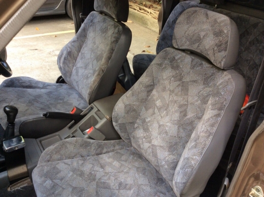 ขายรถ อีซูซุ ดราก้อนอาย 4ประตู 3.0 SLX ปี02 เครื่อง. 3.0 เทอร์โบ เกียร์ธรรมดา เพาเวอร์ กระจกไฟฟ้าทั้งคัน ภายในสวยเบาะเดิมๆสวยสะอาด ไฟฟ้าใช้ได้หมด แอร์หนาวมาก ตัวถังสียังเงา แม็ก15" เครื่องแน่น ช่วงล่างดี รถขับดีครับ ใช้งานอยู่ทุกวัน รถพร้อมใช้ครับ ขา ขายรถ อีซูซุ ดราก้อนอาย 4ประตู 3.0 SLX ปี02 เครื่อง. 3.0 เทอร์โบ เกียร์ธรรมดา เพาเวอร์ กระจกไฟฟ้าทั้งคัน ภายในสวยเบาะเดิมๆสวยสะอาด ไฟฟ้าใช้ได้หมด แอร์หนาวมาก ตัวถังสียังเงา แม็ก15" เครื่องแน่น ช่วงล่างดี รถขับดีครับ ใช้งานอยู่ทุกวัน รถพร้อมใช้ครับ ขา