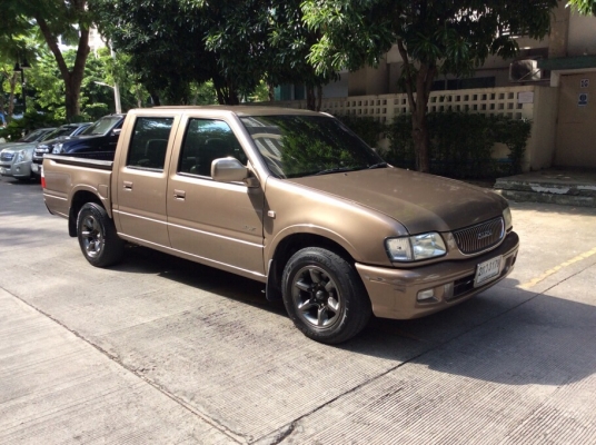 ขายรถ อีซูซุ ดราก้อนอาย 4ประตู 3.0 SLX ปี02 เครื่อง. 3.0 เทอร์โบ เกียร์ธรรมดา เพาเวอร์ กระจกไฟฟ้าทั้งคัน ภายในสวยเบาะเดิมๆสวยสะอาด ไฟฟ้าใช้ได้หมด แอร์หนาวมาก ตัวถังสียังเงา แม็ก15" เครื่องแน่น ช่วงล่างดี รถขับดีครับ ใช้งานอยู่ทุกวัน รถพร้อมใช้ครับ ขา