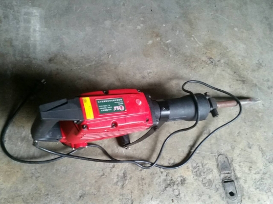 ขาย หัวเจาะ กระแทก แย็กไฟฟ้า เบรคเกอร์ ขนาด 22 กก ไฟ 220 v ชมวีดีโอ ได้ครับ