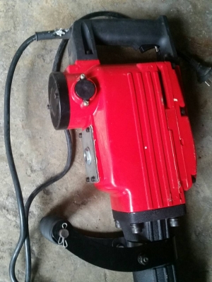 ขาย หัวเจาะ กระแทก แย็กไฟฟ้า เบรคเกอร์ ขนาด 22 กก ไฟ 220 v ชมวีดีโอ ได้ครับ