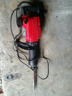 ขาย หัวเจาะ กระแทก แย็กไฟฟ้า เบรคเกอร์ ขนาด 22 กก ไฟ 220 v ชมวีดีโอ ได้ครับ