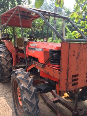 (29 ตค 59 วันดีขอบคุณเสี่ย อ. ดอนสัก จ. สุราฎธานี พงศกรจัดส่งรถไถ่ให้จาก จ. พัทลุง ไปให้ถึงบ้าน )รถไถ่คูโบต้า   รุ่น  M  5000  ยอดนิยม  พร้อมใช้งาน   เล่มพร้อม..ขายถูกๆ นาทีทอง