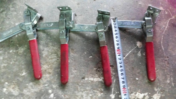 แคลมป์ จับยึดชิ้นงาน แบบกดทับกันเลื่อน ใช้งานง่ายสะดวกรวดเร็วต่อการใช้งาน ( มีแค่ 7 ตัว )