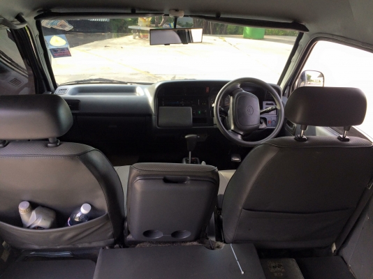 ขายรถตู้TOYOT COMMUTERปี2004 ขายรถตู้TOYOT COMMUTERปี2004