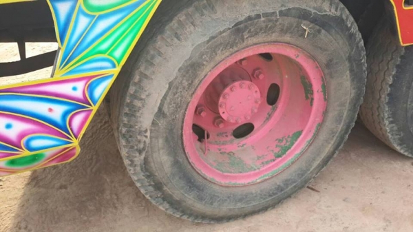 ขาย10ล้อ1เพลาหางปลา เทรลเลอร์อีซูซุjcm 175 6bg1 แชชซีสวยเดิม เครื่องดี เอกสารเล่มทะเบียนพร้อมโอน