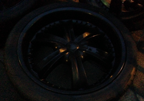 ล้อแท้ EMR Product ขอบ 22 พร้อมยาง ราคาไม่แพง