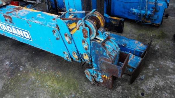 ขายเครน TADANO 3ตัน ท้องVซุปเปอร์Z สภาพเก่านอก บูมสวยเดิม ขาไขว้ ขาตึก สภาพใช้งานได้เลย