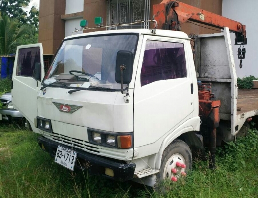 หกล้อ ฮีโน่ KM 779 เครน 2.9 ตัน พื้นเรียบยาว 5.20ม สภาพใช้งานได้ปกติเครืองดีขับกลับบ้านได้เลย ทะเบียนพร้อมโอน