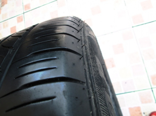 ขายยาง DUNLOP ENASAVE 205-55-16 ปี14 งามๆ (1คู่)