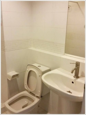 ขายคอนโด THE SEED สาทร-ตากสิน ชั้น 7 พื้นที่ 26 ตร.ม. ติด BTS วงเวียนใหญ่