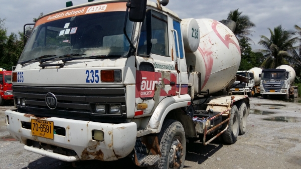 ขายด่วนครับ รถโม่ปูน NISSAN CWM430HT เครื่องPE6 290 BO รถพร้อมใช้งาน ครับ มี 2 คัน