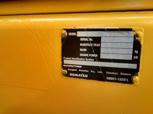 ขายด่วนครับ แบคโฮ KOMATSU 200 รุ่น 7 ไฟฟ้าครบ ใช้งาน 1&times;&times;&times;&times; ชั่วโมง รถทำสีใหม่