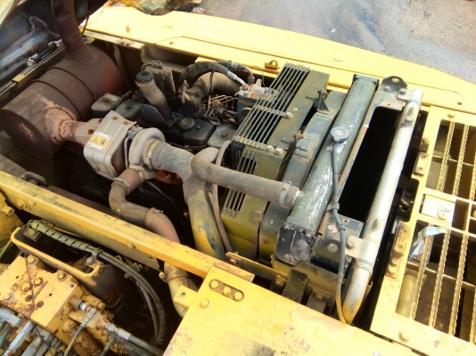 ขายด่วนครับ แบคโฮ KOMATSU 200 รุ่น 7 ไฟฟ้าครบ ใช้งาน 1&times;&times;&times;&times; ชั่วโมง รถทำสีใหม่