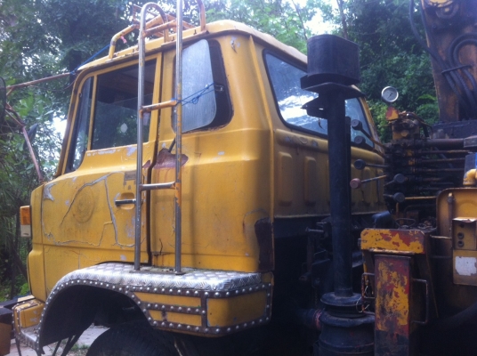 ขายหกล้อติดเครน 3ตัน สภาพพร้อมใช้งาน เครื่องเกียร์ดี ยางพร้อมใช้งาน เอกสารพร้อมโอน