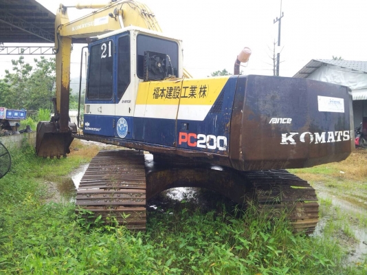 ขาย Komatsu Pc200 รุ่น 5 ราคา 890,000 บาท ขาย Komatsu Pc200 รุ่น 5 ราคา 890,000 บาท