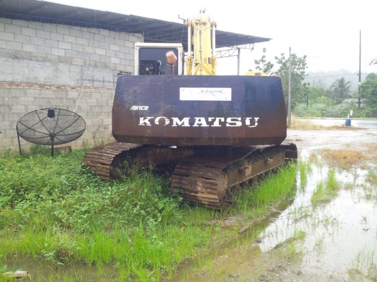 ขาย Komatsu Pc200 รุ่น 5 ราคา 890,000 บาท ขาย Komatsu Pc200 รุ่น 5 ราคา 890,000 บาท