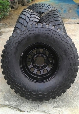 ขาย ยางMud 35/16 พร้อมล้อ