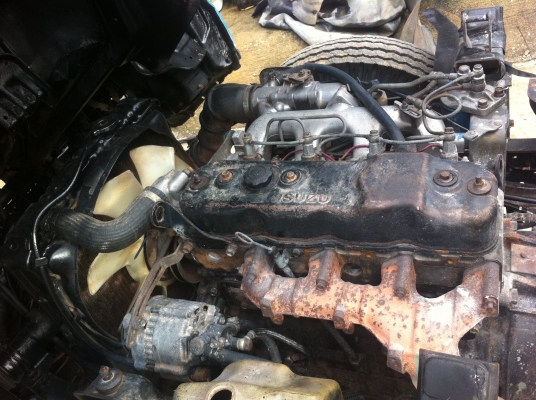 Isuzu Nkr ดั้ม เครื่อง 100 แรงม้า ทำสีใหม่ ยางใหม่ เครื่องดีคัสซีสวย ทะเบียนเต็ม พร้อมโอน