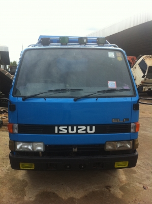 Isuzu Nkr ดั้ม เครื่อง 100 แรงม้า ทำสีใหม่ ยางใหม่ เครื่องดีคัสซีสวย ทะเบียนเต็ม พร้อมโอน