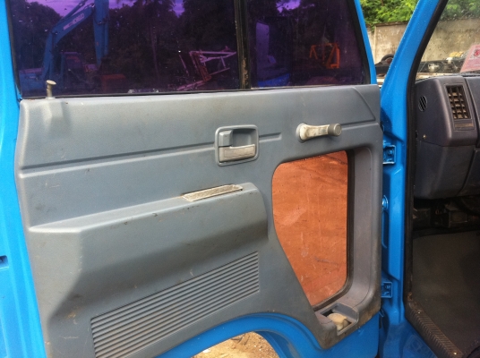 Isuzu Nkr ดั้ม เครื่อง 100 แรงม้า ทำสีใหม่ ยางใหม่ เครื่องดีคัสซีสวย ทะเบียนเต็ม พร้อมโอน