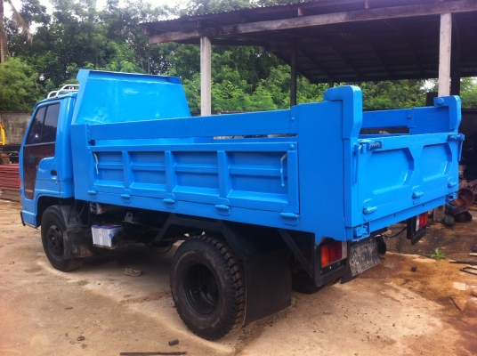 Isuzu Nkr ดั้ม เครื่อง 100 แรงม้า ทำสีใหม่ ยางใหม่ เครื่องดีคัสซีสวย ทะเบียนเต็ม พร้อมโอน