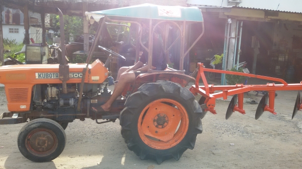 ขายครับ 38000บาท โทร0813655997อำพร พาเจริญ พร้อมใช้งานครับ เครื่องดี เกียร์ดี เอาใว้ทำรถมุ้นได้ครับ