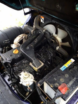 ขายรถ FORKLIFT ยี่ห้อ KOMATSU ขนาด2.5ตัน เครื่องยนต์ดีเซล เกียร์ธรรมดา ยกสุง4เมตร