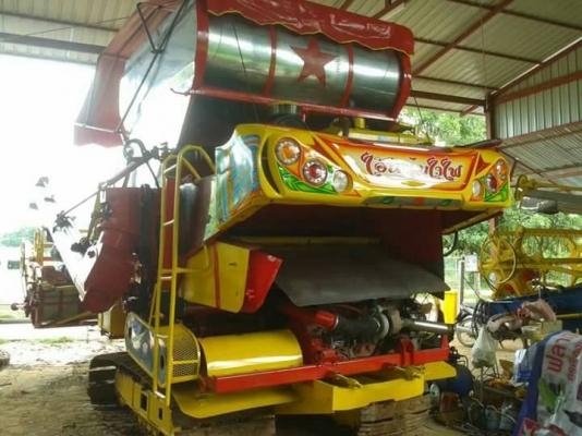 ขายรถเกี่ยวข้าว เกษตรพัฒนา รุ่นปลดหนี้ ปี53 เครื่อง210เทอร์โบ ตัวเดิน10ใหญ่ สภาพสวยพร้อมใช้งาน มีเอกสารใบอินวอร์ย สนใจโทร 090-8588220คุณนะ 093-3258446คุณบิว หรือเข้าดูสินค้าอื่นๆได้ที่ www.truck.in.th/498 หรือเพจFacebook ณรงค์ ซื้อขายรถมือสอง (เว็บไซต์ส่ว