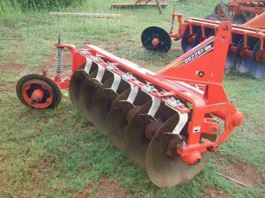 ขายผาน 6X22 ตราช้างใส่รถไถ 34ถึง36แรง